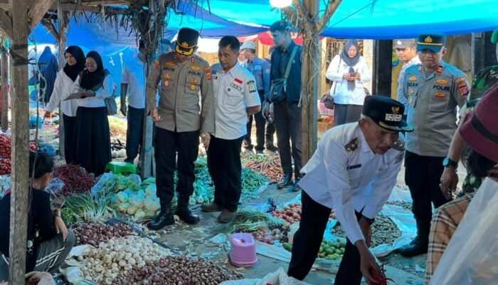  Laporkan Jika Ada Indikasi Penimbunan