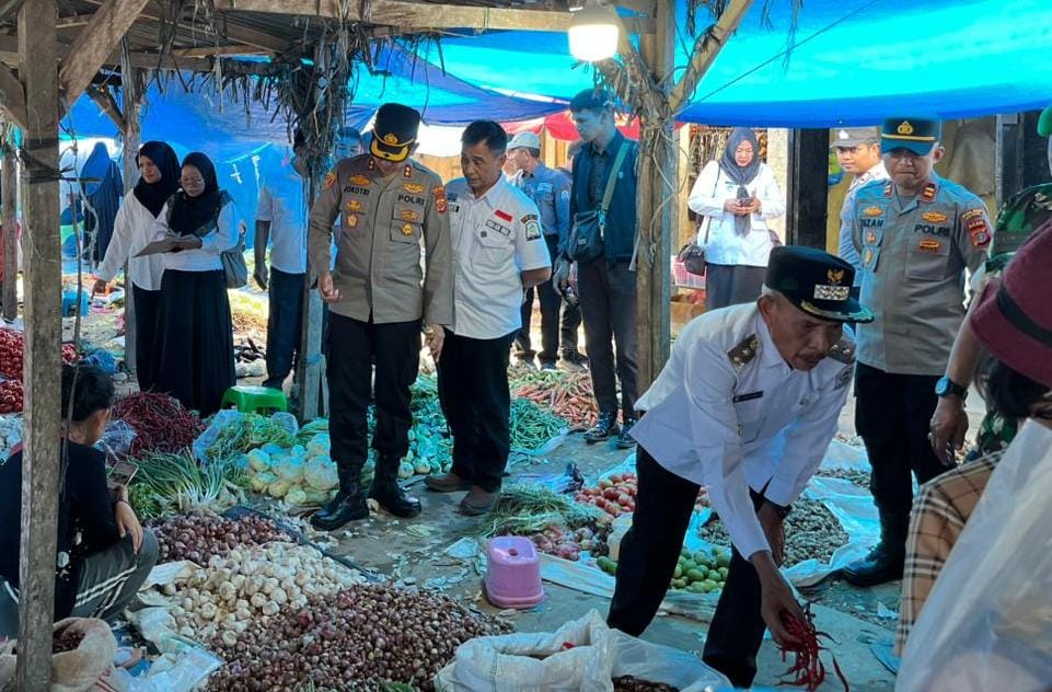Pantau Ketersediaan Bahan Pangan, Kapolres: Laporkan Jika Ada Indikasi Penimbunan