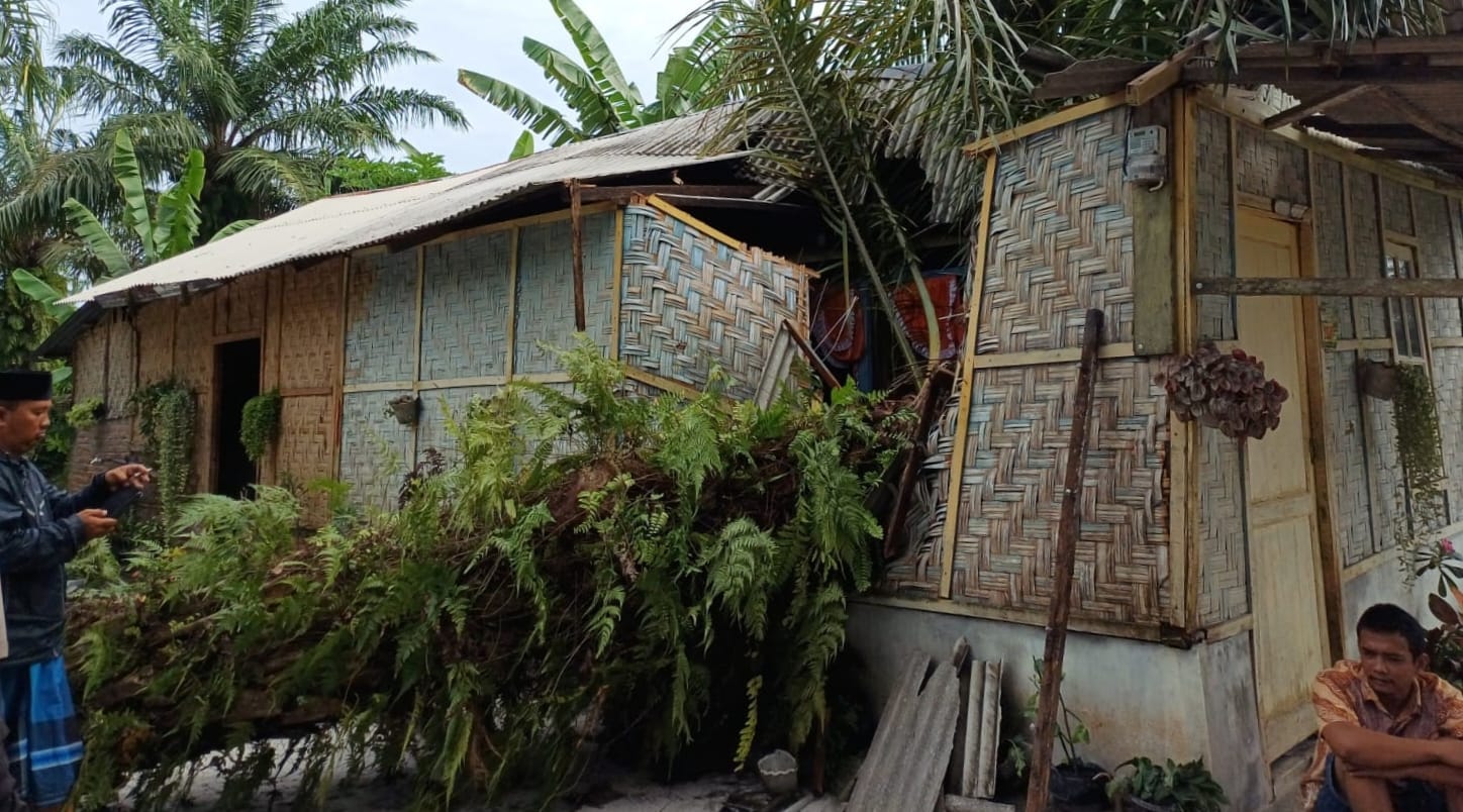 23 Rumah Di Serdang Bedagai Rusak Dihantam Puting Beliung