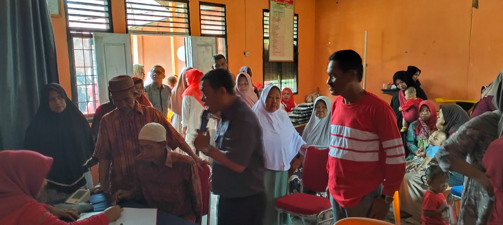 Pemdes Blang Bintang Buka Pengobatan Gratis