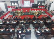 Peripurna DPRD Toba Mendengar Pidato Kenegaraan Presiden RI Pada HUT Ke-80 RI