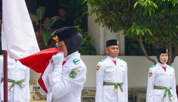 Khidmat Dan Penuh Haru, Rico Waas Kukuhkan Paskibraka Kota Medan 2025