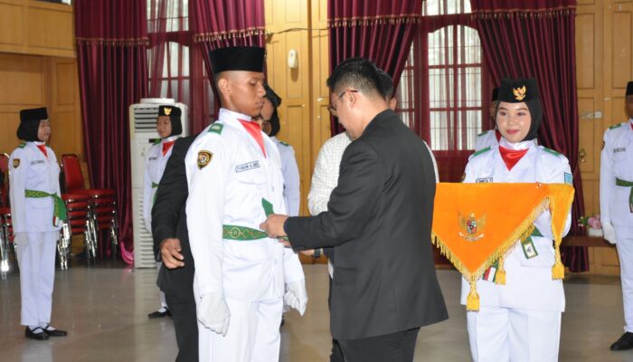Jeffry Sentana Kukuhkan 26 Anggota Paskibraka Kota Langsa