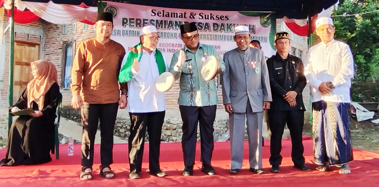 Wali Kota Padangsidimpuan Resmikan Partihaman Saroha Desa Dakwah Binaan MUI
