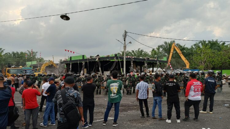 Giliran Tim Gabungan Ratakan Diskotek CDI