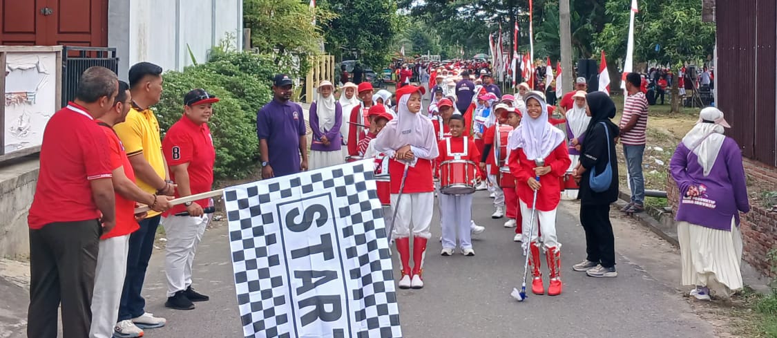 Ribuan Masyarakat Peusangan Jalan Santai Meriahkan HUT RI
