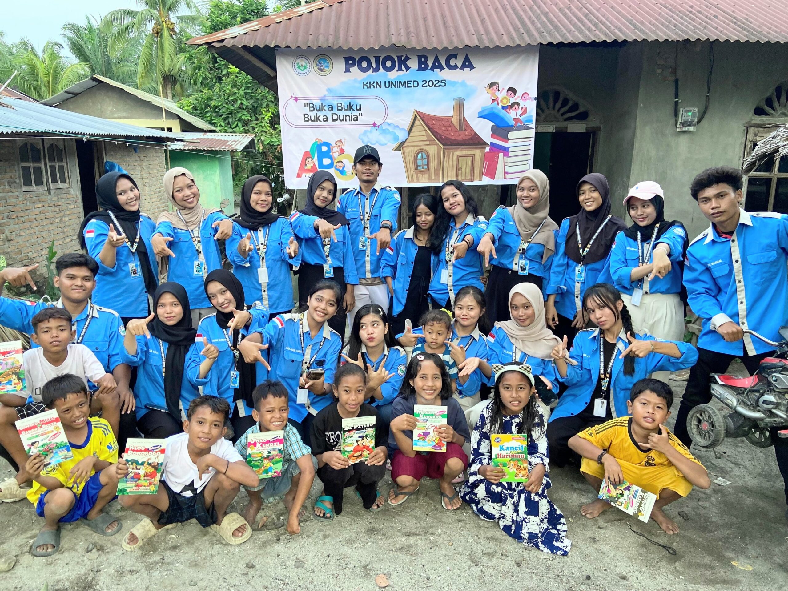 KKN Unimed 2025 Sulap Sudut Rumah Jadi Sudut Edukatif melalui Pojok Baca