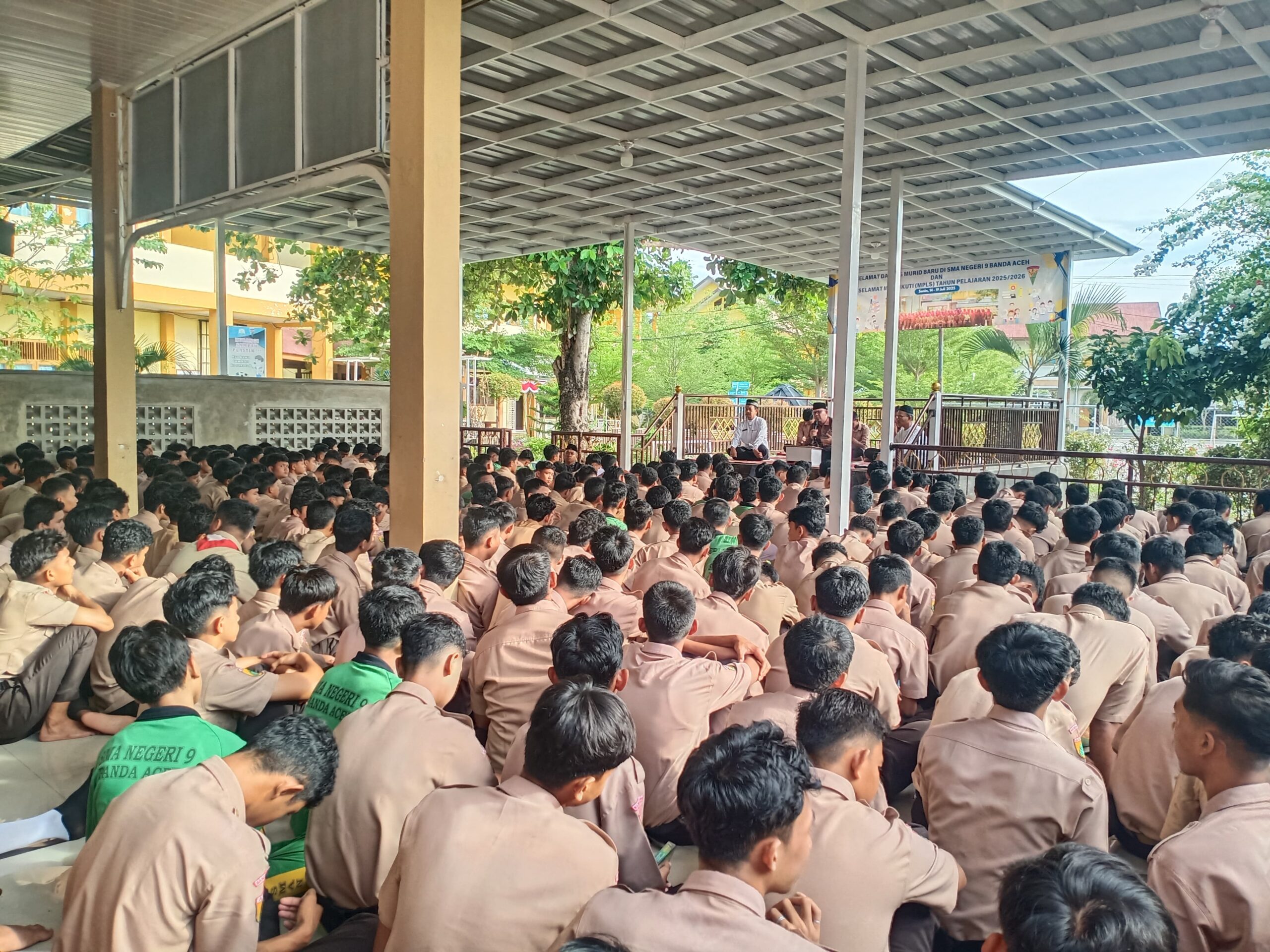 Siswa SMA Negeri 9 Diajak Bangun Semangat Belajar Dan Disiplin Demi Raih Cita-cita