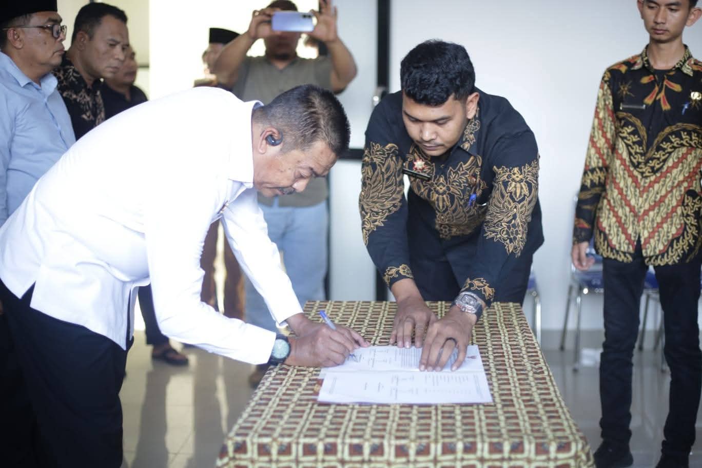 Bupati Madina Pindahkan Direktur RSUD Natal