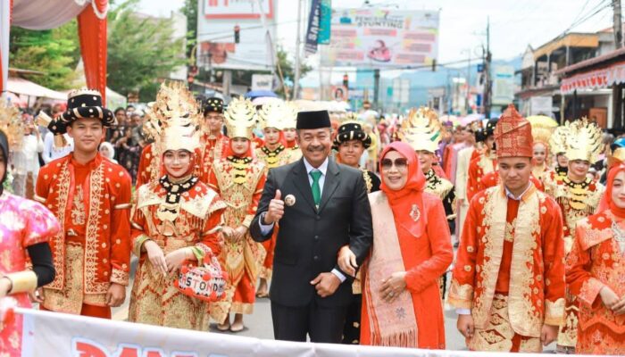 Karnaval Madina Ajang Kreativitas Rakyat