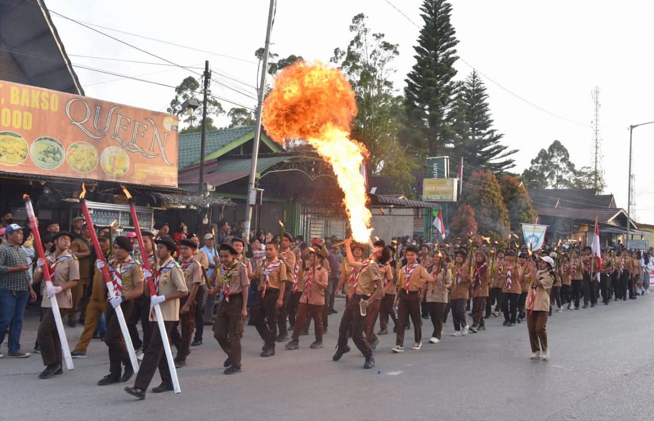 Taptu Dan Pawai Obor Sambut Ulang Tahun Ke-80 RI