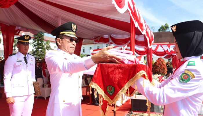 Perdana, Bupati Gus Irawan Pasaribu Pimpin Upacara HUT RI Pemkab Tapsel