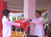 Serenade Penurunan Bendera Di Deliserdang, Diserahkan Sejumlah Penghargaan