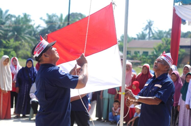 Inspiratif, Lansia Upacara HUT Ke 80 Kemerdekaan RI