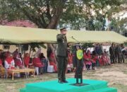 Dandim 0108/Agara Irup Penurunan Bendera Di Lokasi Posko TMMD HUT Ke-80 RI