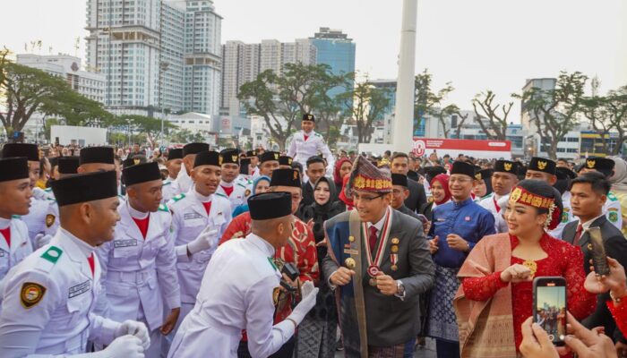 Upacara Penurunan Sang Merah Putih Di Medan Berlangsung Khidmat