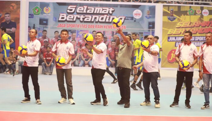 Turnamen Bola Voli Piala Bupati Sigli Resmi Dibuka