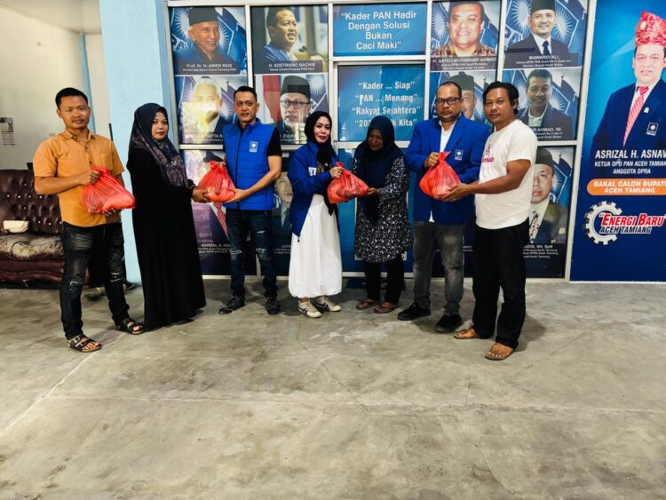 PAN Aceh Tamiang Bagi Sembako