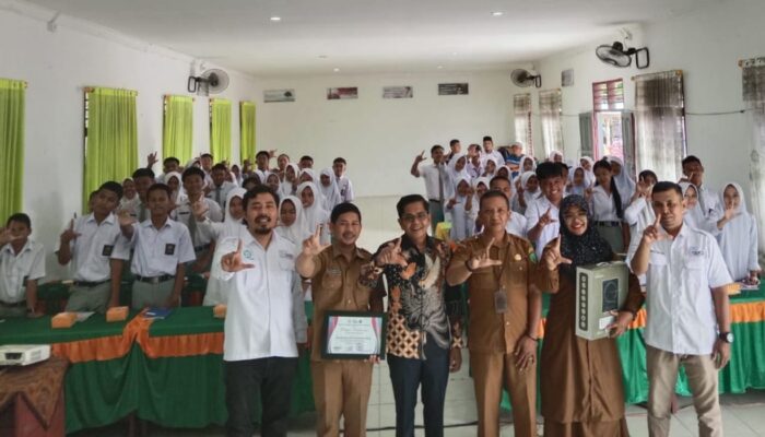 SMSI Padangsidimpuan Edukasi Siswa Pahami Literasi Jurnalistik Sehat