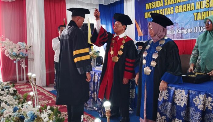 Perdana, Rektor UGN Padangsidimpuan Wisuda Pascasarjana