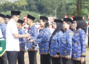 Serahkan SK PPPK, Rico Waas Tekankan Pentingnya Jadi Aparatur Profesional, Berintegritas Dan Berorientasi Pada Pelayanan Publik