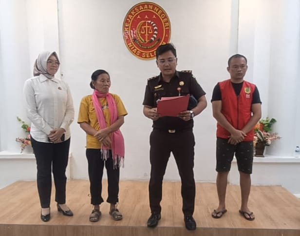 Kejari Nisel Kembali Pulihkan Keutuhan Keluarga Melalui RJ