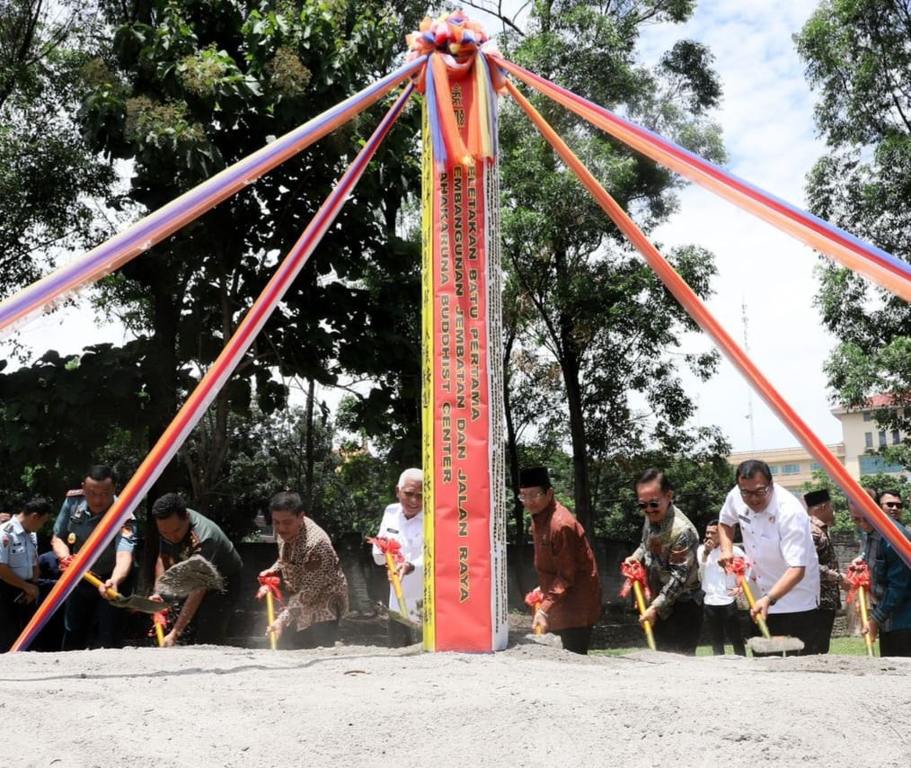 Asri Ludin Tambunan: Akses Jalan Dan Jembatan Maha Karuna Buddhist Centre Simbol Toleransi