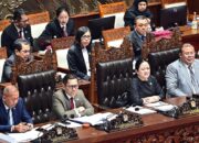 DPR RI Setujui Inosentius Samsul Jadi Hakim MK