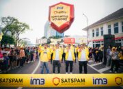 Indosat melalui brand IM3 menggelar Parade IM3 SATSPAM di Kota Medan, bertepatan dengan Car Free Day (CFD) di Lapangan Merdeka Medan, Minggu (24/8/2025). Parade ini mengkampanyekan pentingnya perlindungan masyarakat dari ancaman maraknya penipuan digital. (waspada.id/sugiarto)