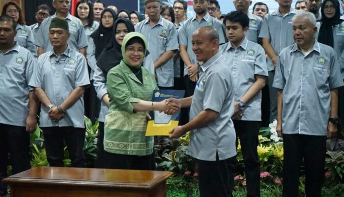 Paidi Resmi Nahkodai ISEI Cabang Medan Koordinator Sumut 2025-2028