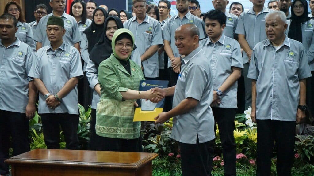 Paidi Resmi Nahkodai ISEI Cabang Medan Koordinator Sumut 2025-2028