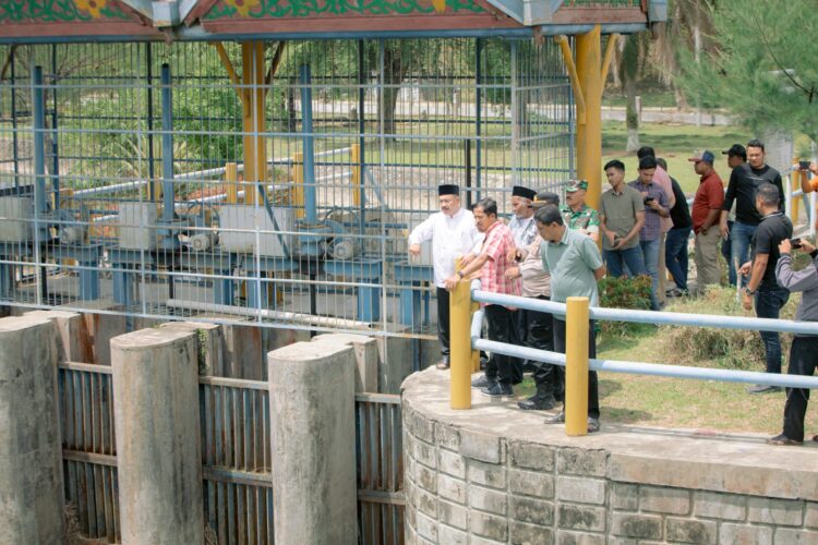 Bupati Pidie Tinjau Bendungan Pinto Sa Dan Jembatan Gampong Dayah Baro