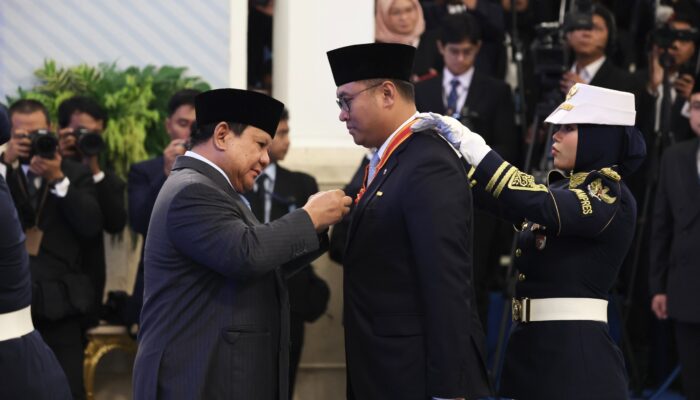 Anak Petani Desa Yang Terima Bintang Kehormatan Dari Istana Negara