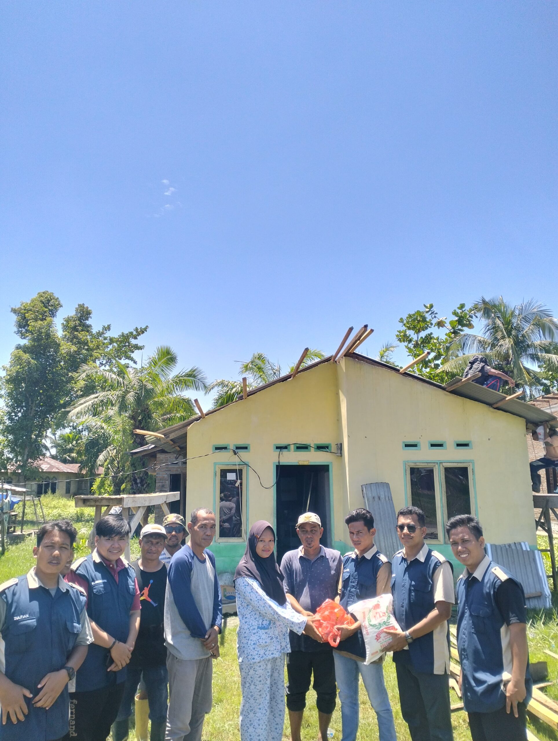 Aksi Cepat Tanggap Pemdes Pekan Tanjung Beringin Dan Mahasiswa KKN Universitas Al-Washliyah Medan