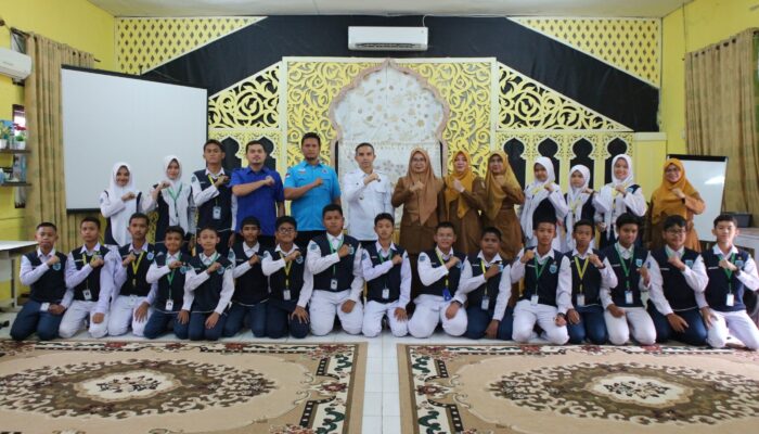 BNNK Banda Aceh Tes Urine Siswa SMPN 6, Hasilnya Negatif Narkoba