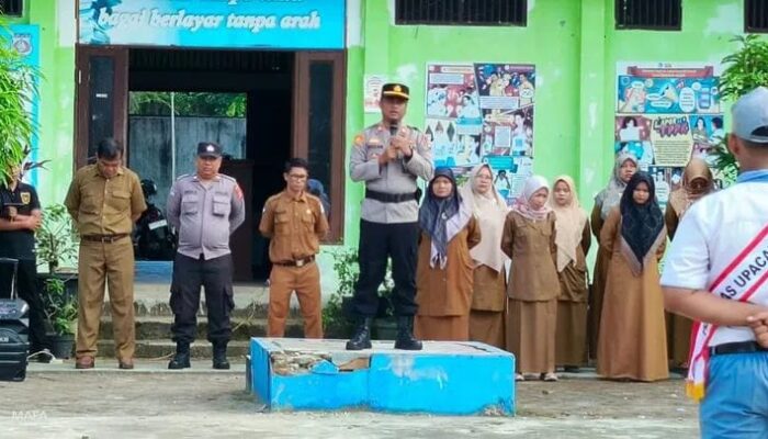 Kapolsek Simpang Kiri Ajak Siswa SMAN 2 Jaga Kamtibmas