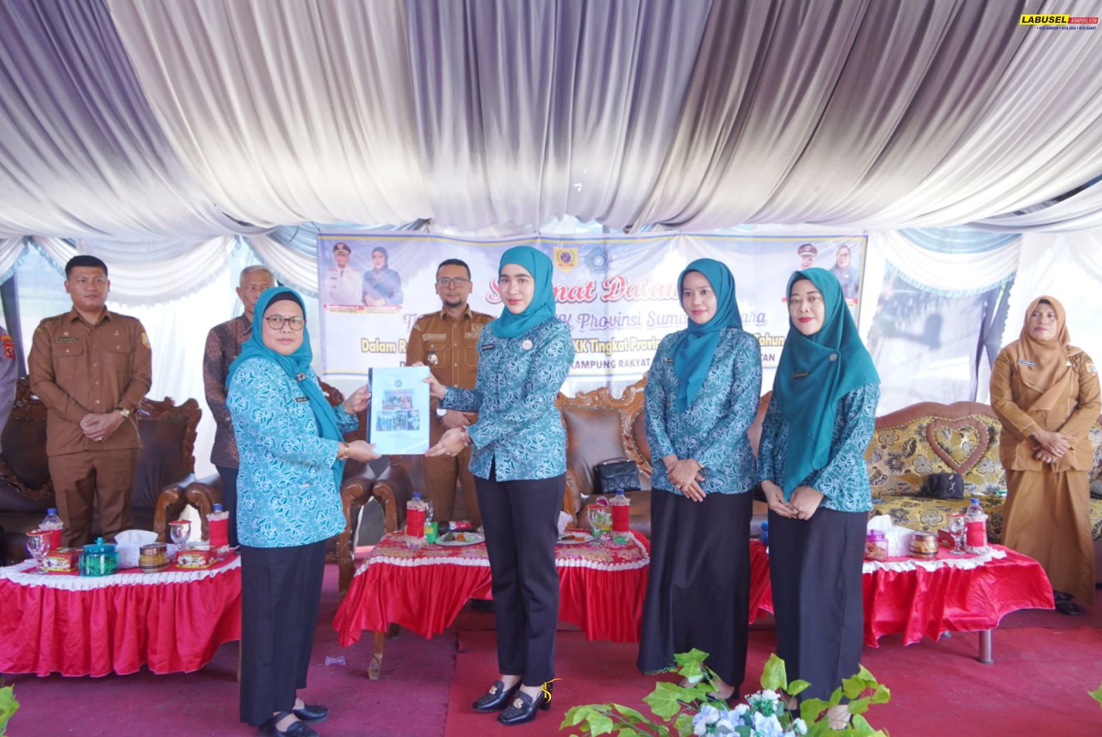 Bupati Dan Ketua PKK Labusel Berkomitmen Lomba Desa Terbaik PKK Bukan Sekadar Seremoni