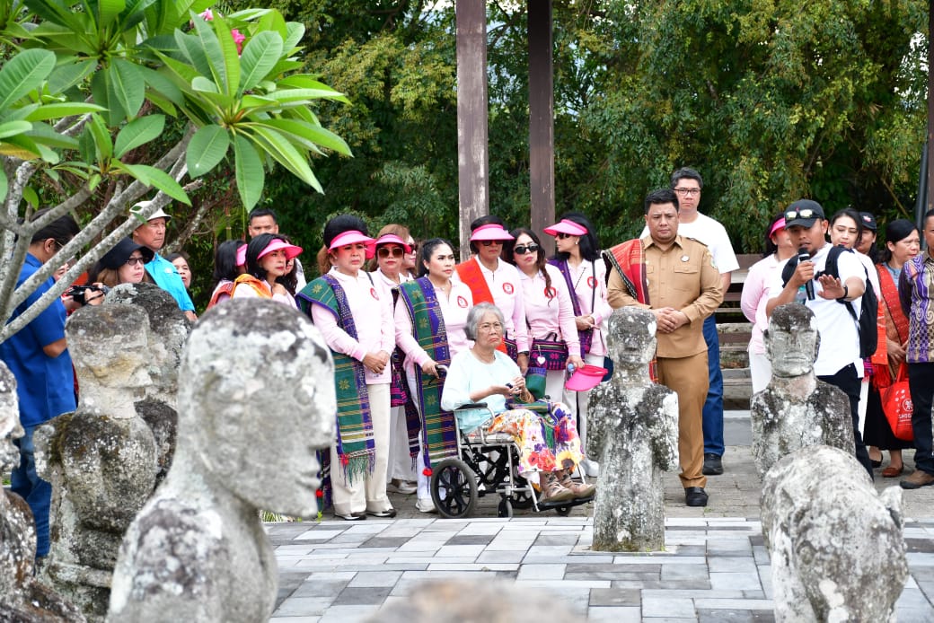Bupati Samosir Resmikan Objek Wisata Makam Raja Sidabutar