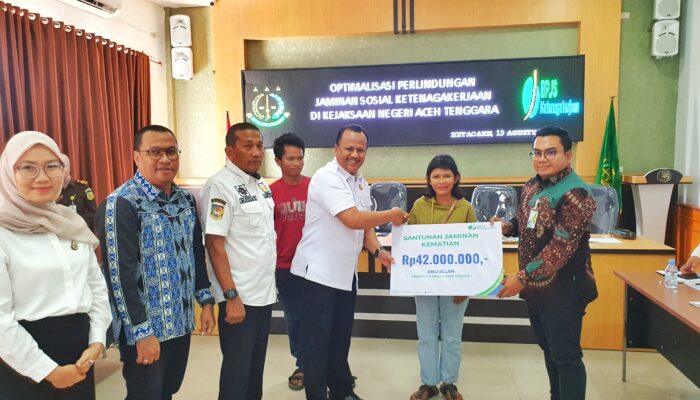 BPJamsostek Dan Kajari Agara Rakor Peningkatkan Kepatuhan Kepesertaan Non ASN Dan Perangkat Desa