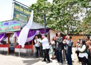 Bupati Samosir Resmikan Gudang Bolon Kompos