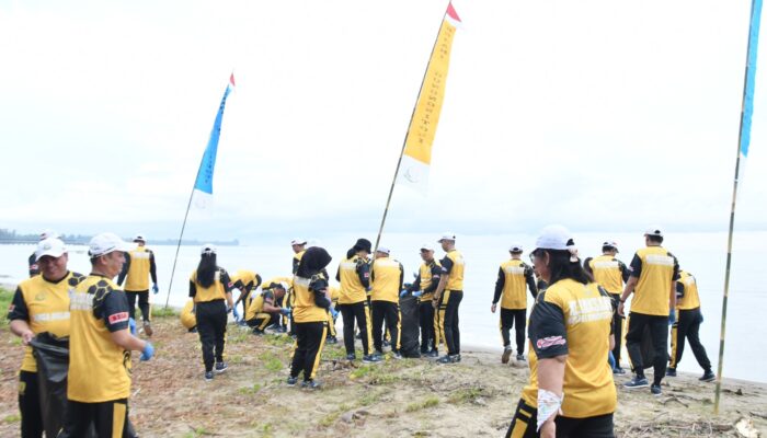 Kejari Gunungsitoli Gelar Aksi Go Green