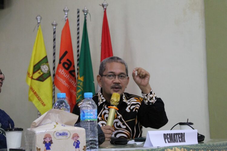 Larang Rangkap Jabatan: Saatnya Menolak Rente Kekuasaan
