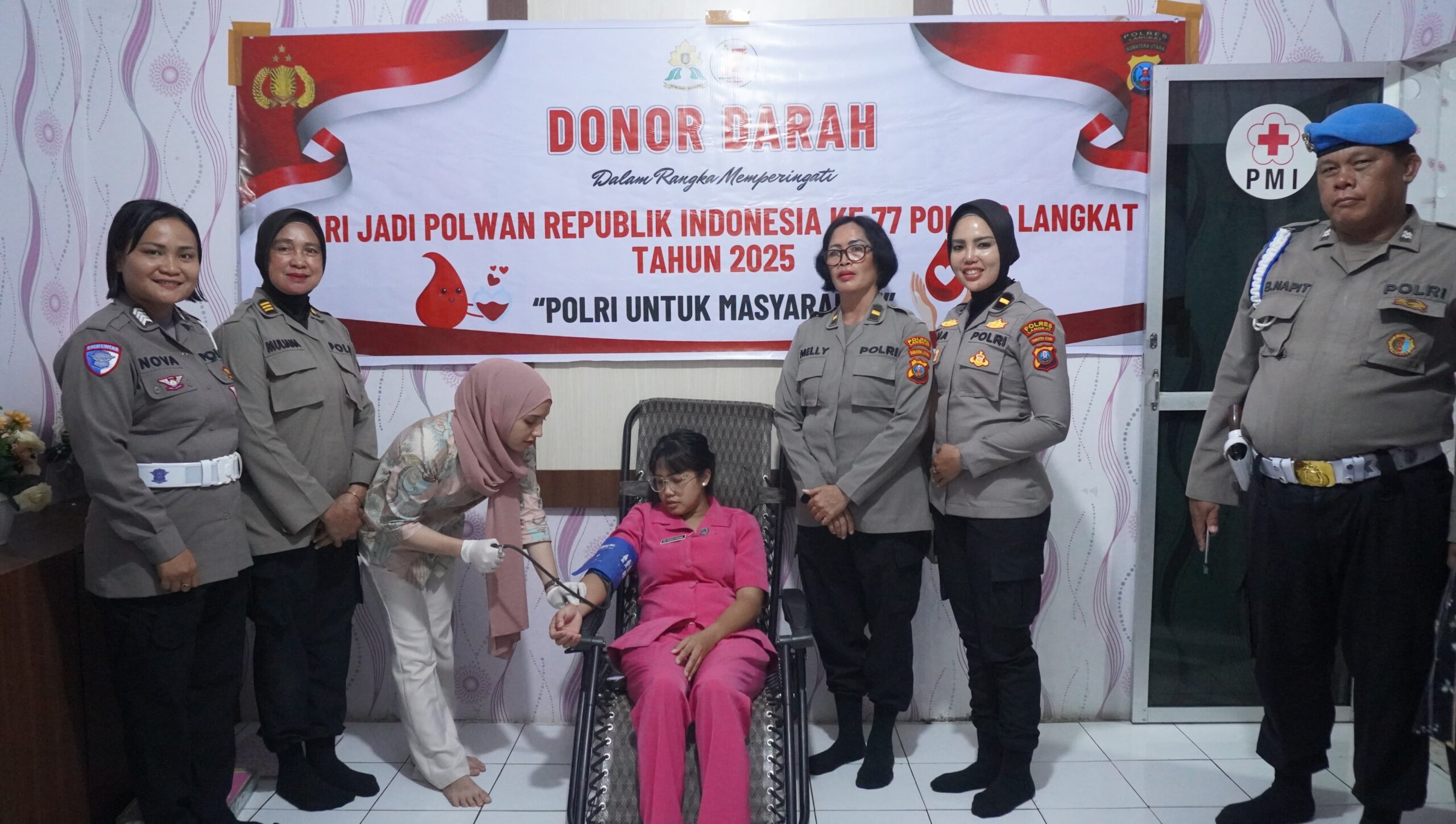 Polwan Polres Langkat Gelar Donor Darah 