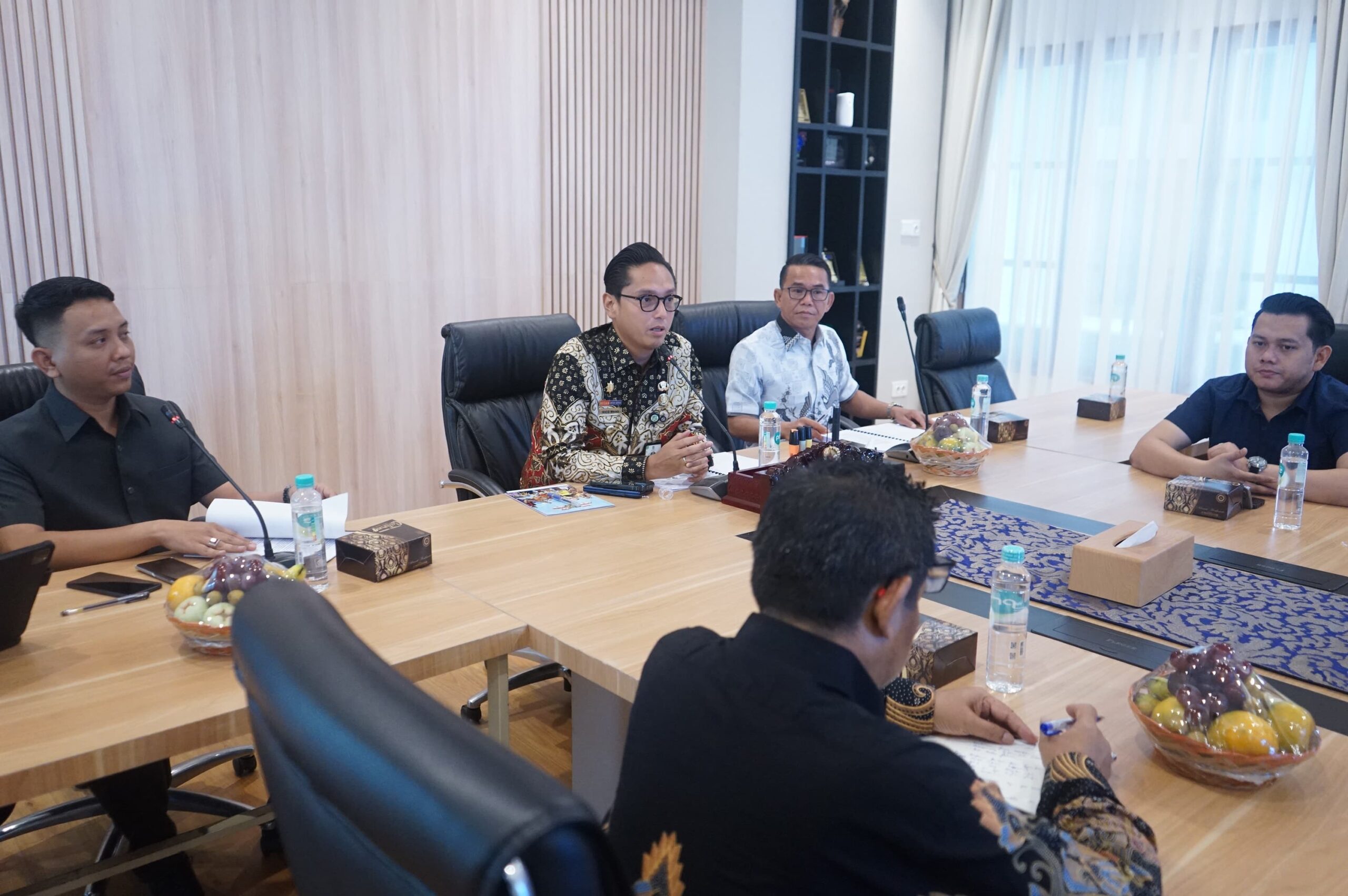 Pemko Tekankan Pendekatan Humanis Tangani Lahan KIM