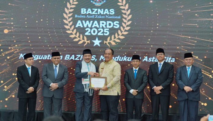 Bupati Asahan Dianugerahi Baznas Award 2025