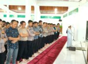 Polresta Banda Aceh Gelar Shalat Gaib untuk Almarhum Affan Kurniawan