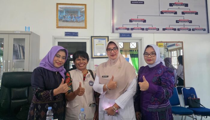 USU Edukasi Kesehatan Reproduksi Dan Regulasi Emosi Untuk Cegah Perilaku Berisiko Pada Remaja Tebing Tinggi