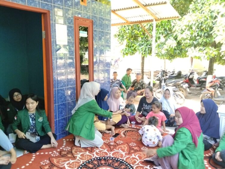 Mahasiswa KKN UNUSU Inisiasi Kegiatan Ekonoml Berbasis Lingkungan Di Desa Sialang