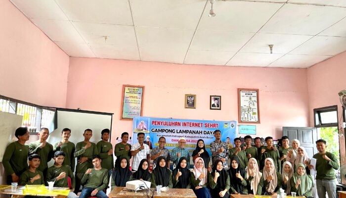 Gampong Lampanah Dayah Gelar Penyuluhan Internet Sehat