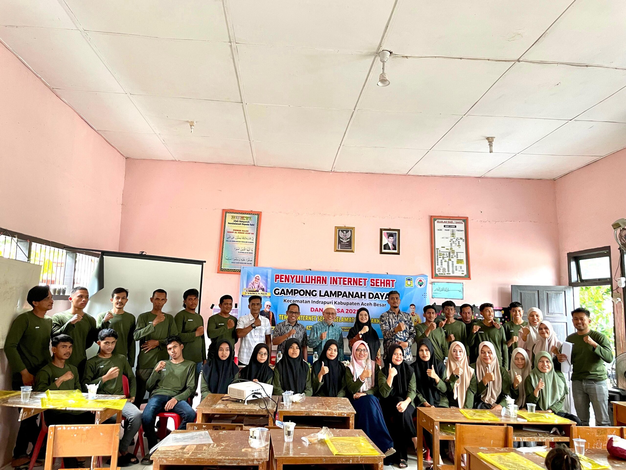 Gampong Lampanah Dayah Gelar Penyuluhan Internet Sehat